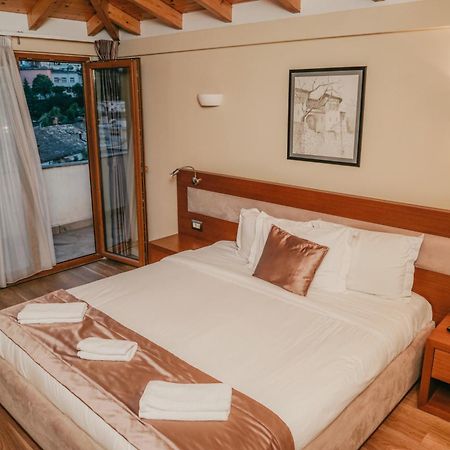 Center Hotel Gjirokastra Kültér fotó