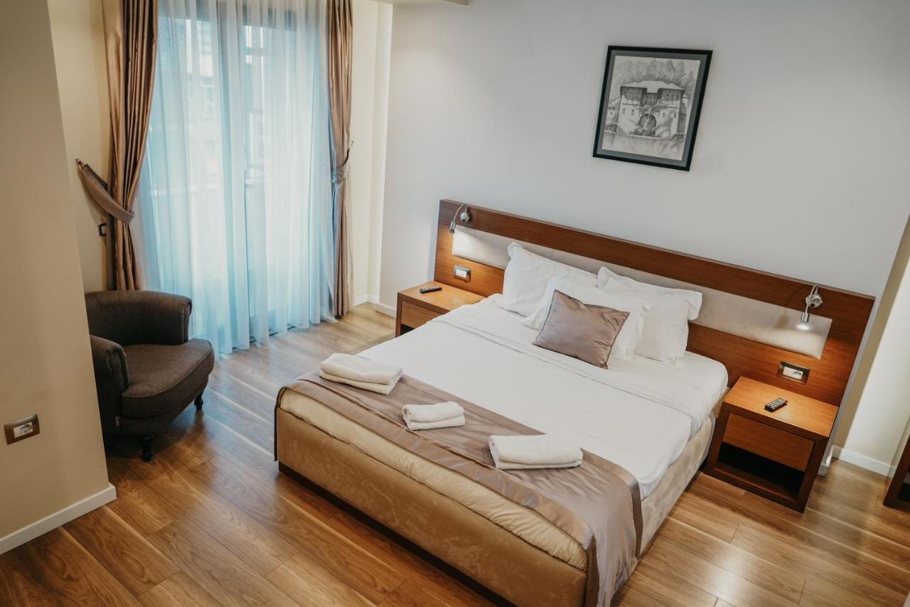 Center Hotel Gjirokastra Kültér fotó