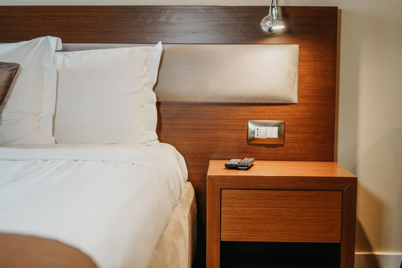 Center Hotel Gjirokastra Kültér fotó