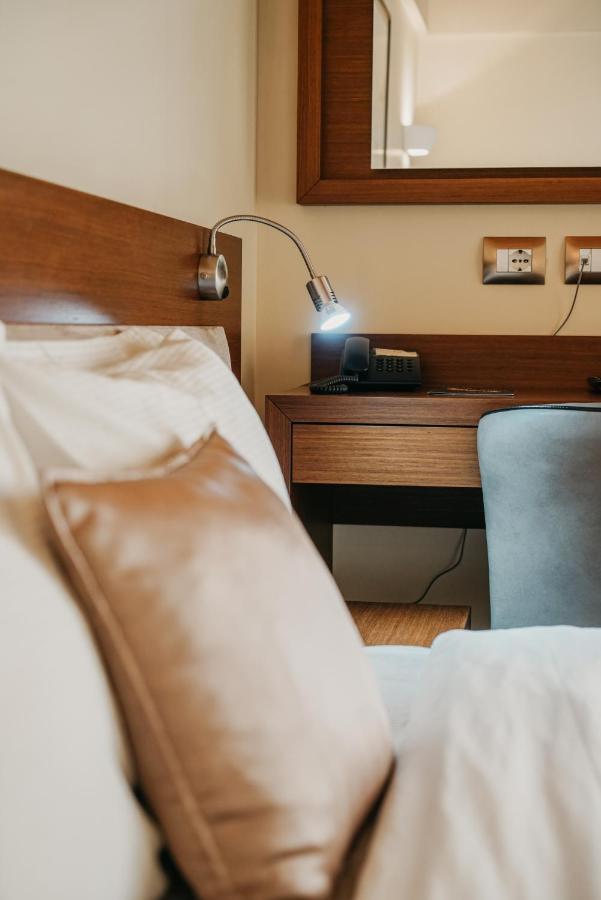Center Hotel Gjirokastra Kültér fotó