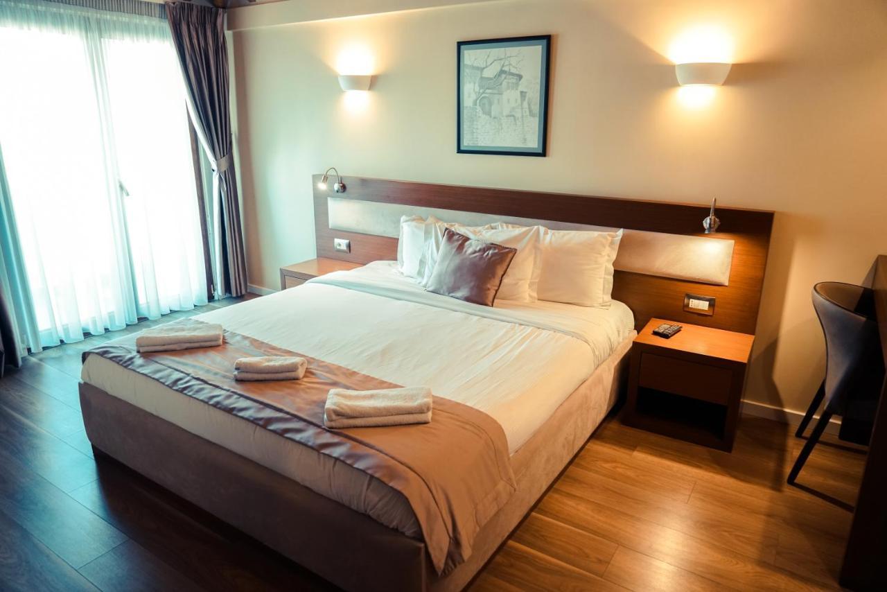 Center Hotel Gjirokastra Kültér fotó