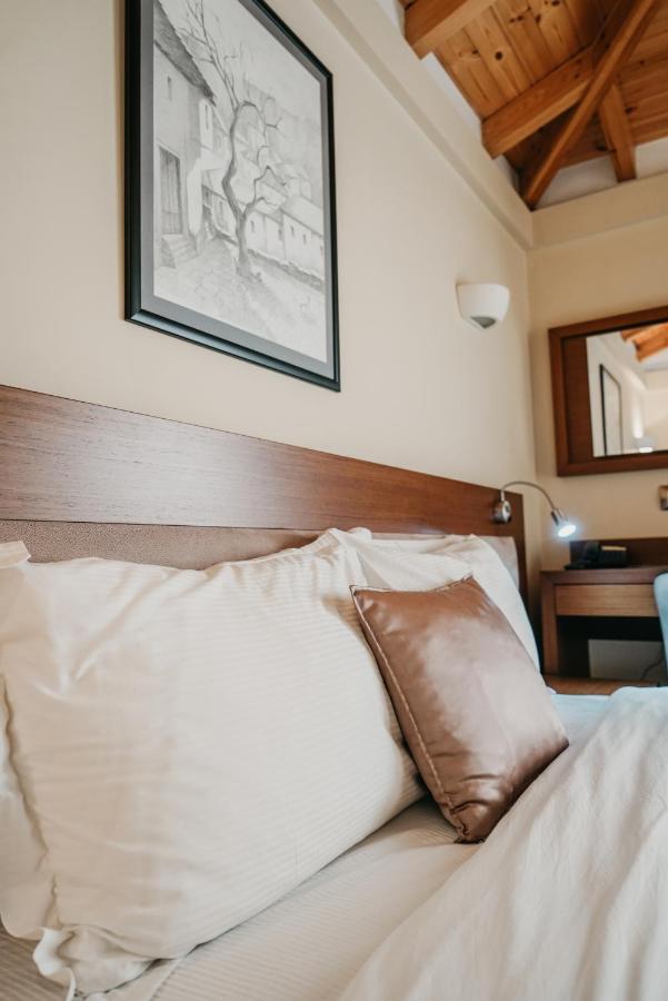 Center Hotel Gjirokastra Kültér fotó