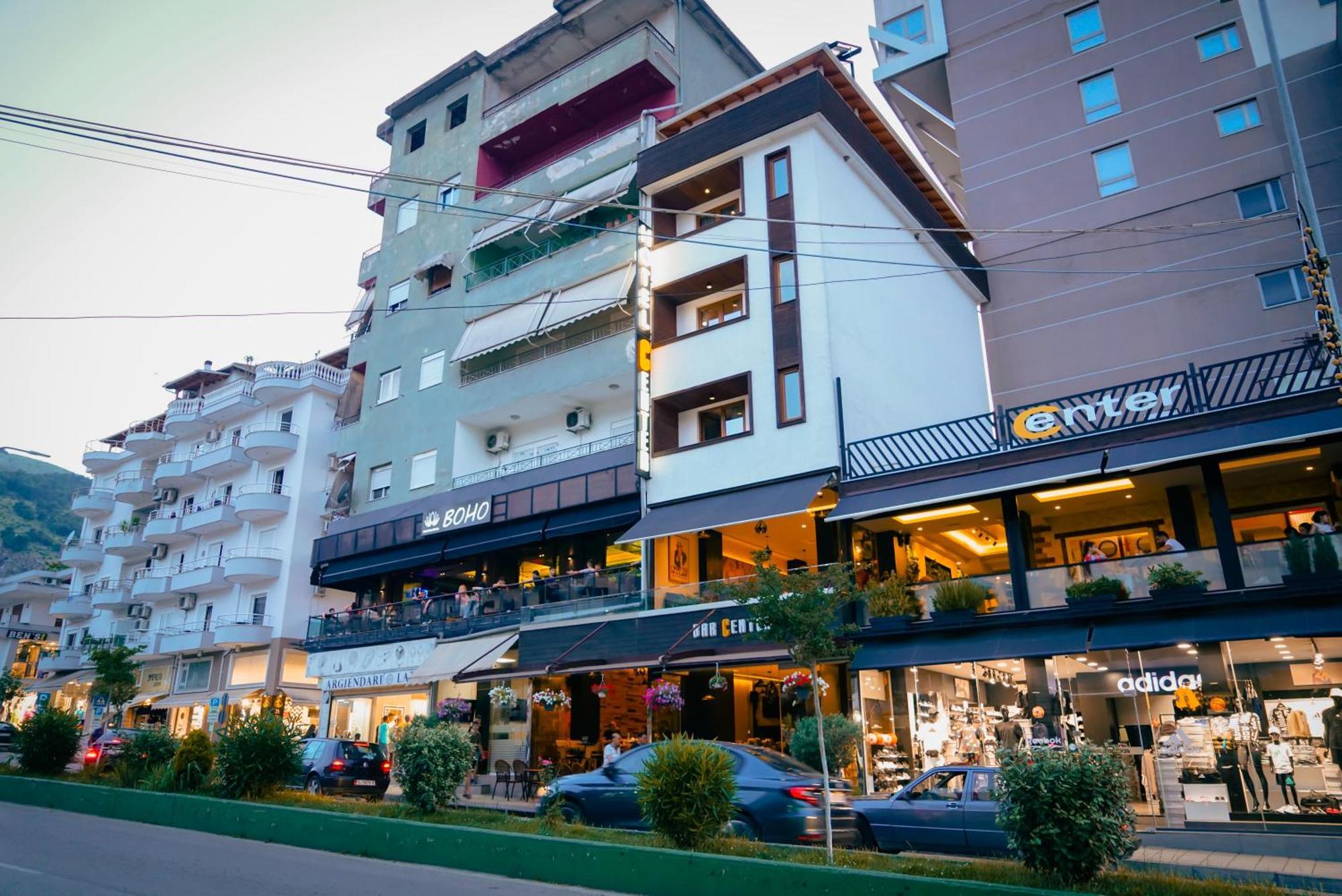 Center Hotel Gjirokastra Kültér fotó